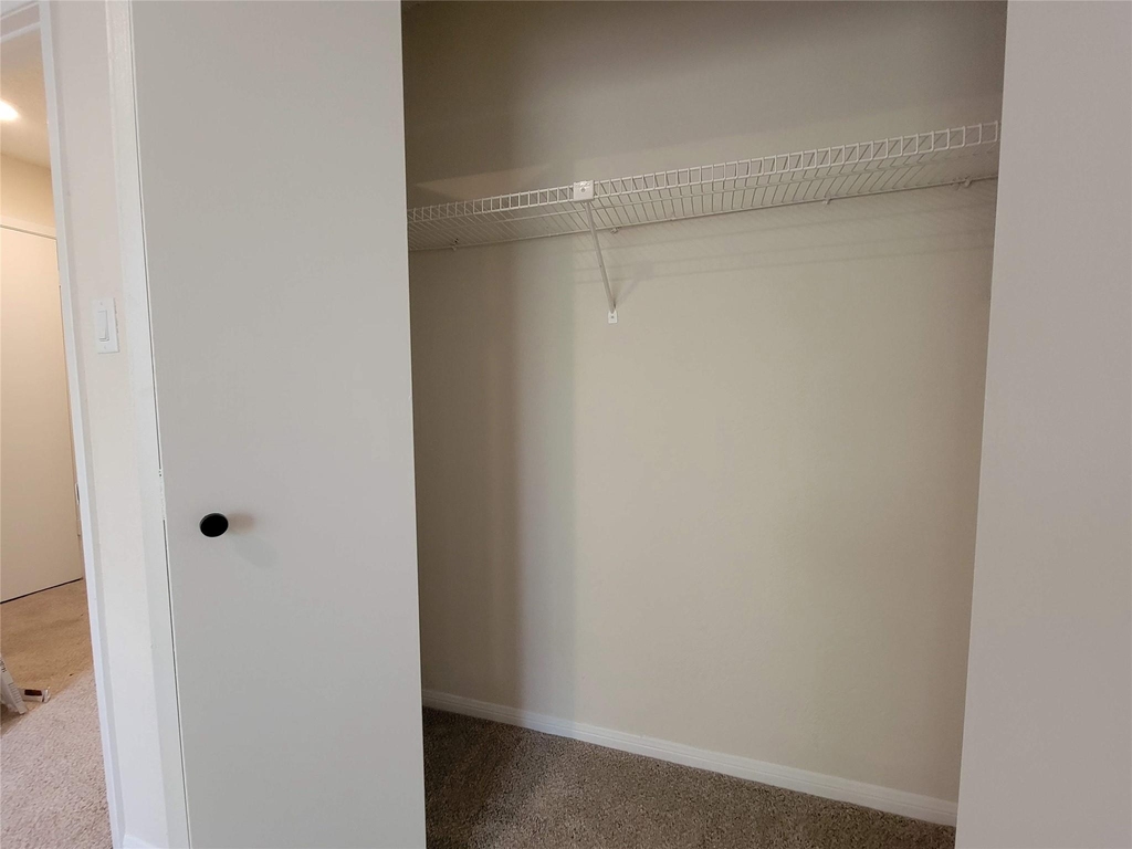 8706 Schick Rd - Photo 18