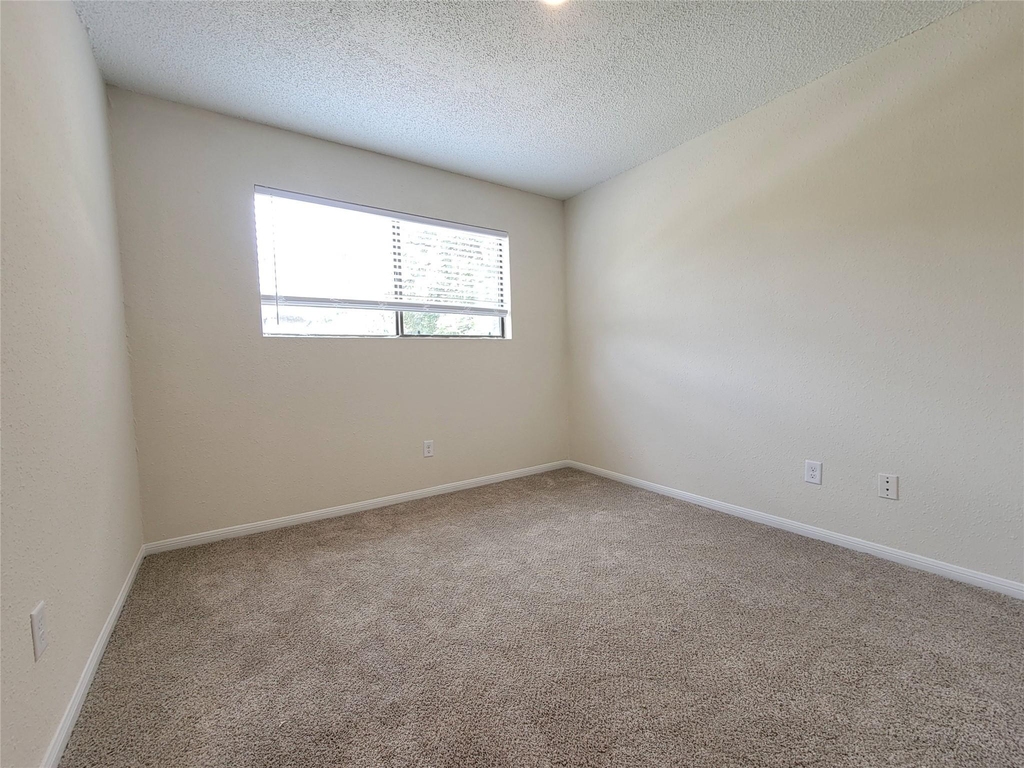 8706 Schick Rd - Photo 19