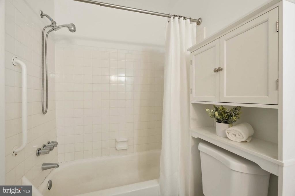 8112 Wooded Glen Court - Photo 20
