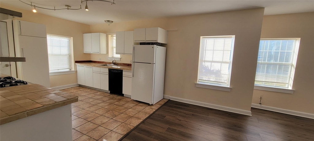 503 Martin Luther King Dr - Photo 4