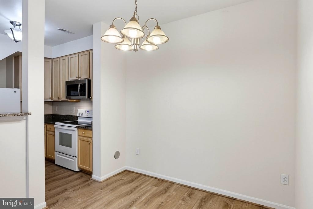 5210 Duke Court - Photo 10