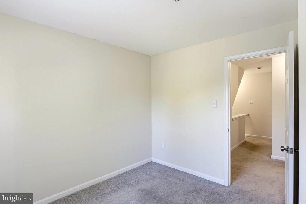 5210 Duke Court - Photo 29
