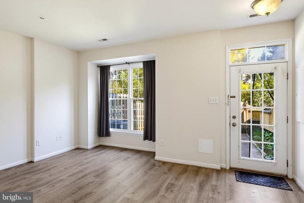 5210 Duke Court - Photo 14