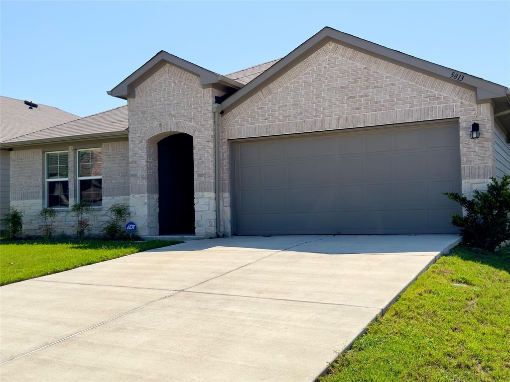 5813 Xene Dr - Photo 1