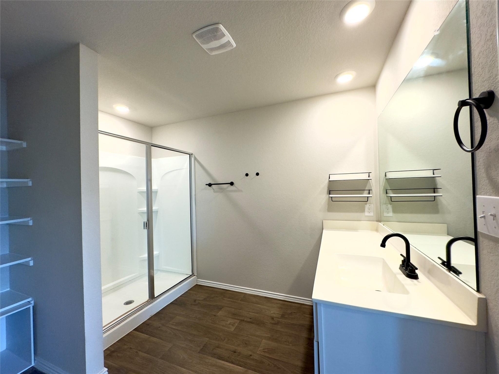 5813 Xene Dr - Photo 11