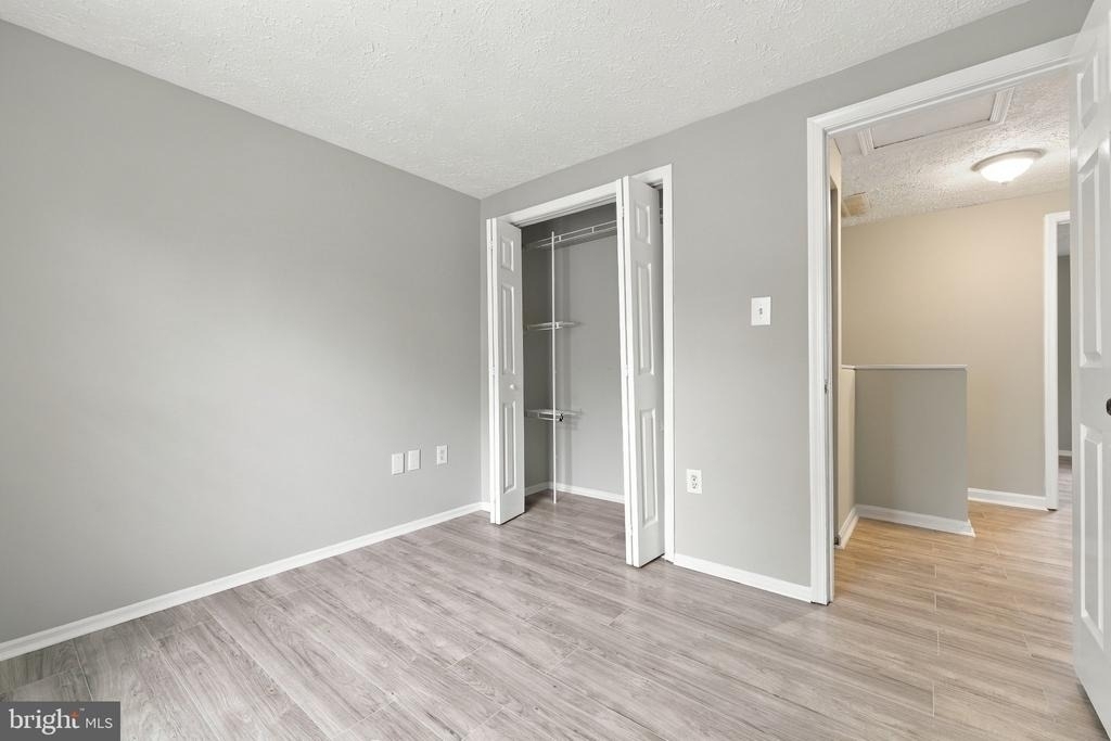 1554 Pin Oak Drive - Photo 11