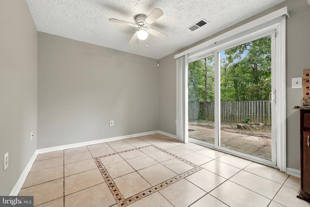 1554 Pin Oak Drive - Photo 6