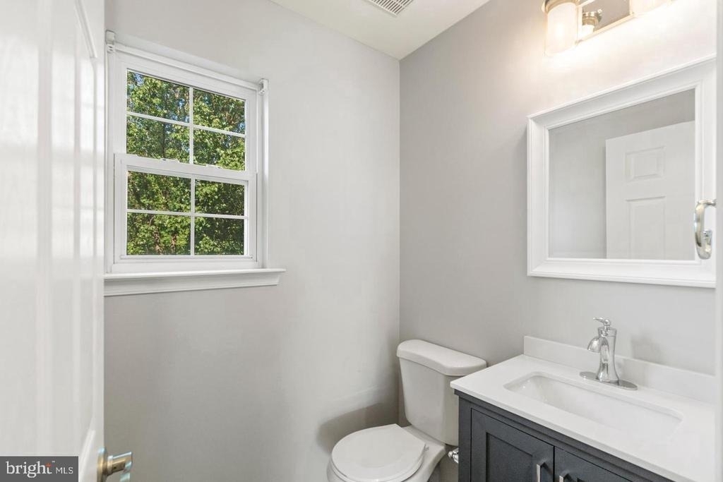 509 Bridgeport Place - Photo 15
