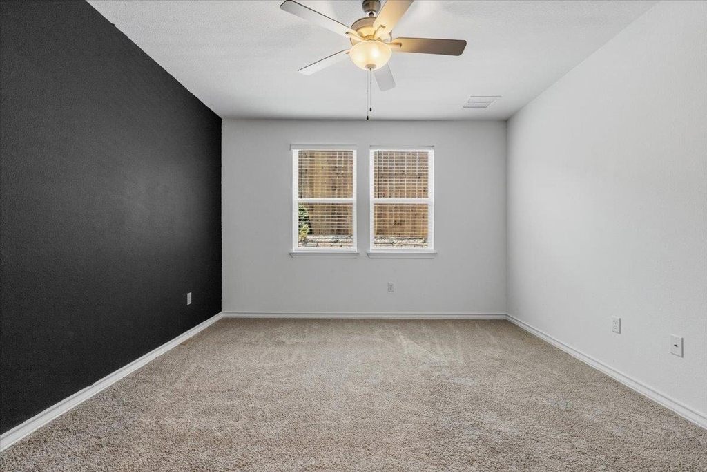 5202 Dimesky Ln - Photo 16