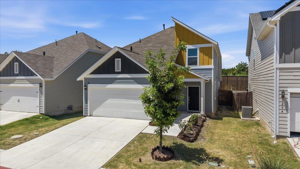 5202 Dimesky Ln - Photo 2