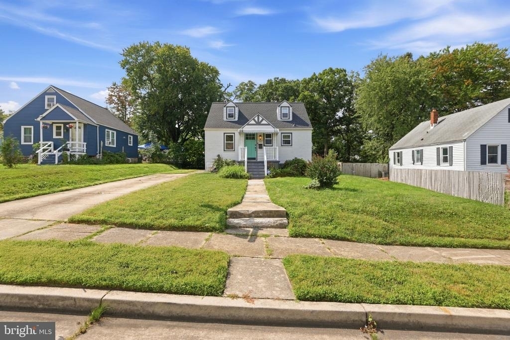 2507 Glencoe Road - Photo 0