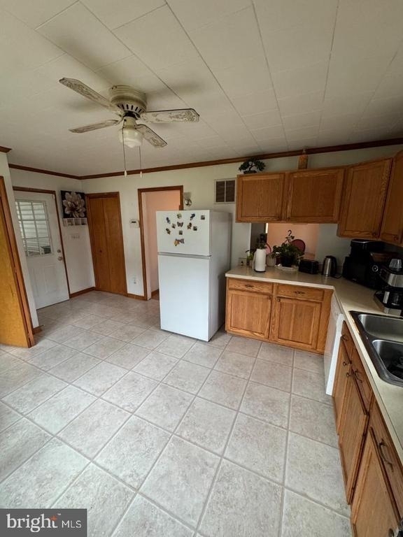 5634 North Lane - Photo 11
