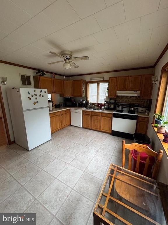 5634 North Lane - Photo 10