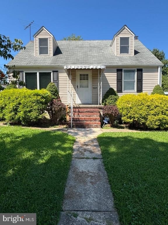 5634 North Lane - Photo 0
