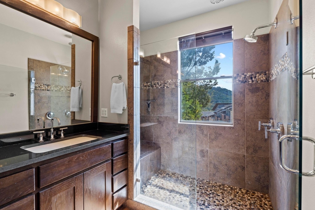 8110 Ranch Road 2222 - Photo 19