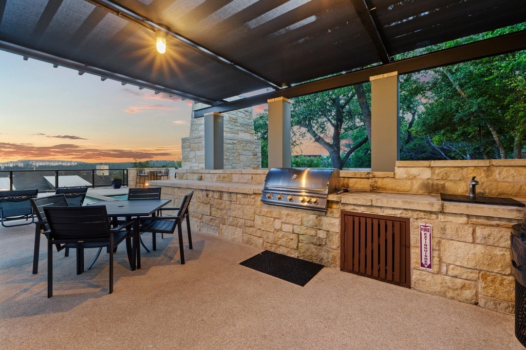 8110 Ranch Road 2222 - Photo 30