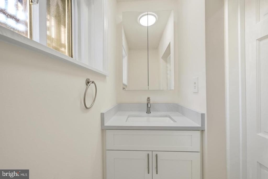 1736 Westphal Place - Photo 8
