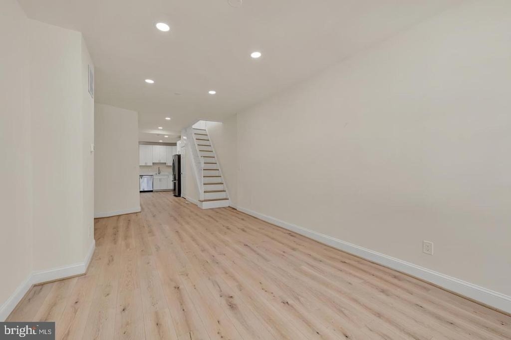 1736 Westphal Place - Photo 2