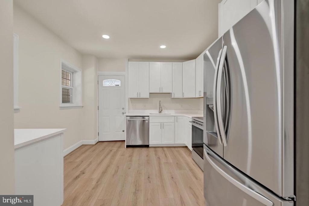 1736 Westphal Place - Photo 9