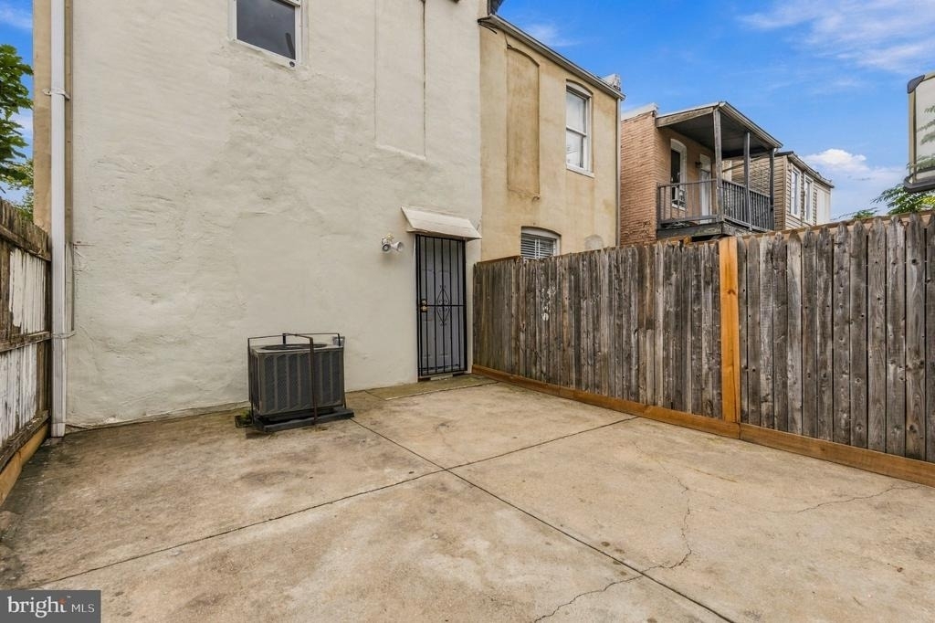 2806 Pulaski Highway - Photo 5