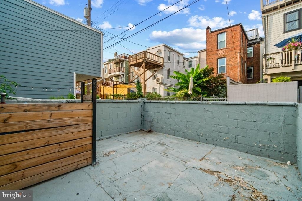3404 Mueller Street - Photo 36