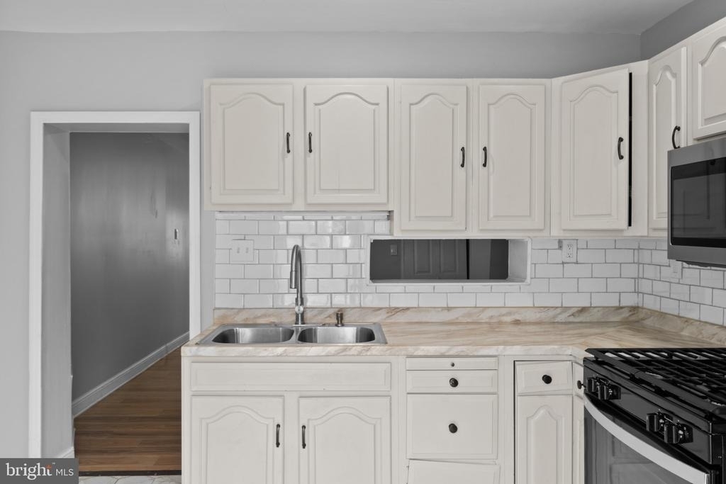 3404 Mueller Street - Photo 12