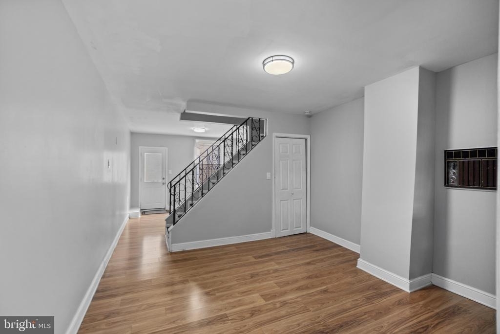 3404 Mueller Street - Photo 6