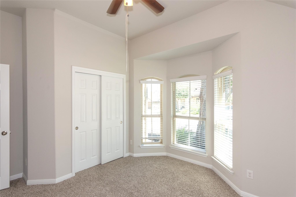 1916 Bobbywoods Ln - Photo 18