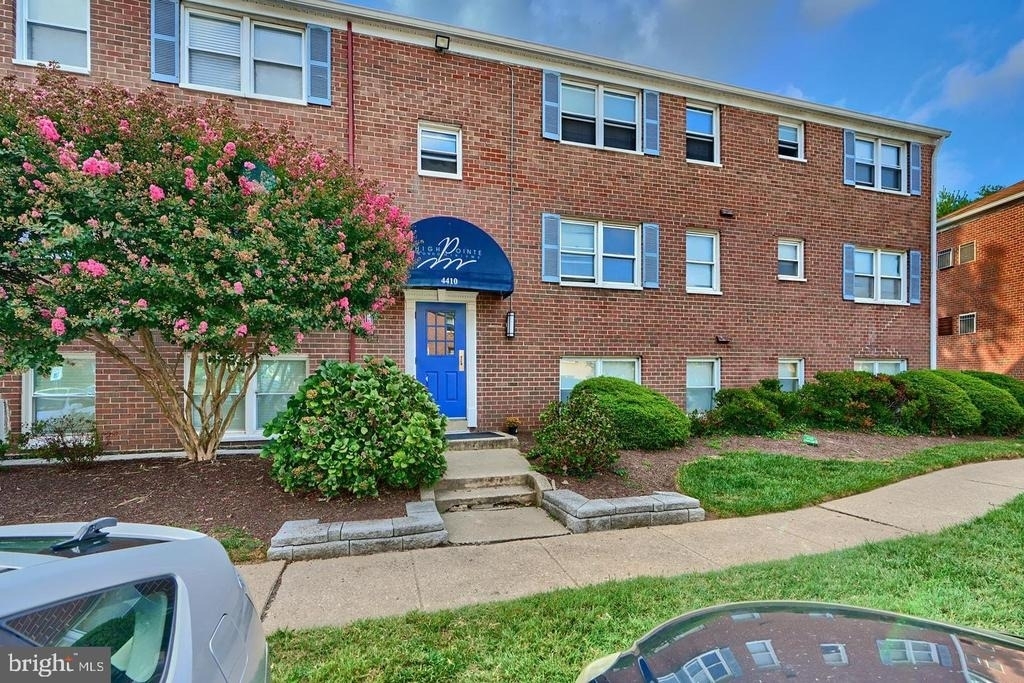 4410 Falls Bridge Drive - Photo 2