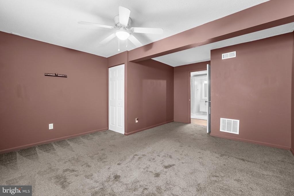 7930 Sutherland Court - Photo 16