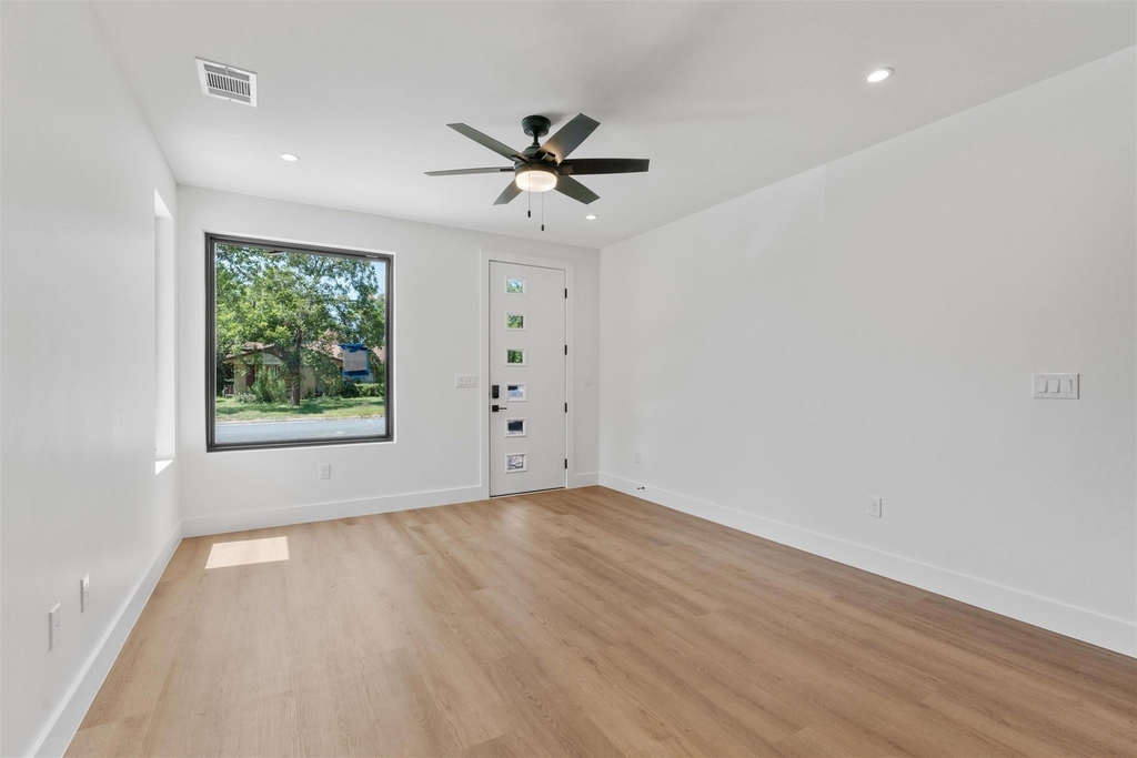 1402 Beckett St - Photo 5