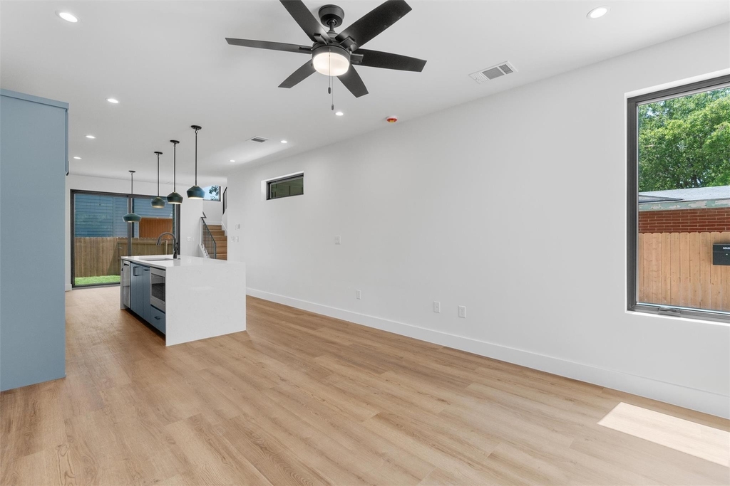 1402 Beckett St - Photo 3