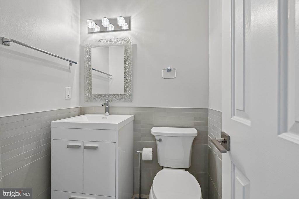 558 Francis Nicholson Way - Photo 16