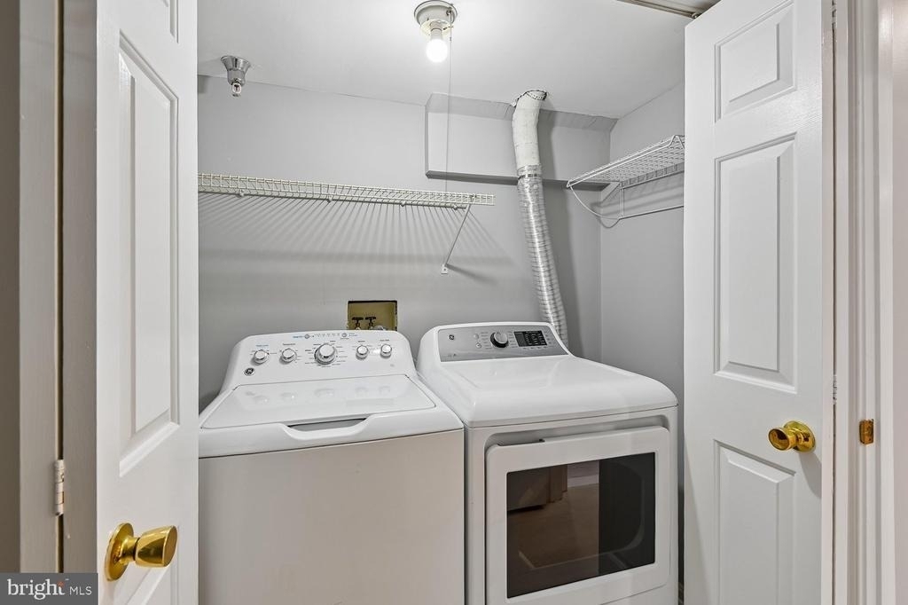 558 Francis Nicholson Way - Photo 31