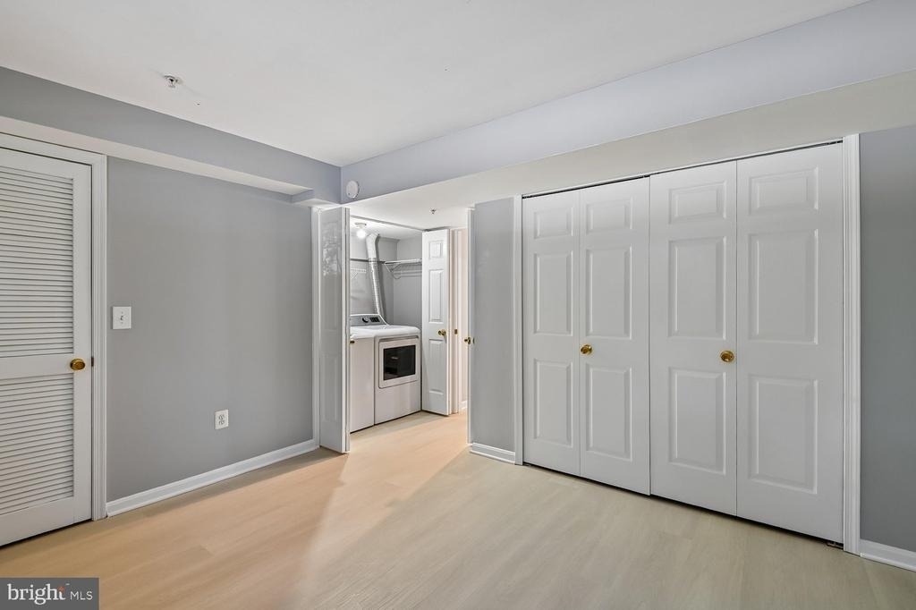558 Francis Nicholson Way - Photo 29