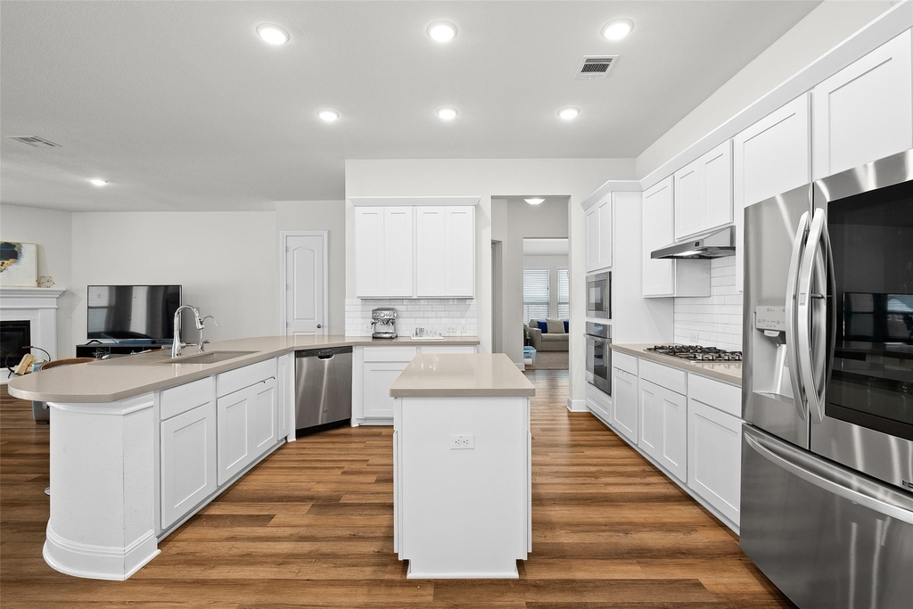 124 Adina Dr - Photo 1