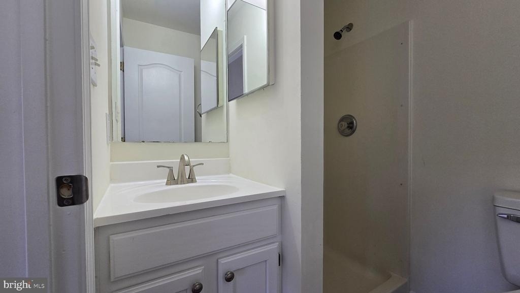 220 Trafalgar Drive - Photo 27