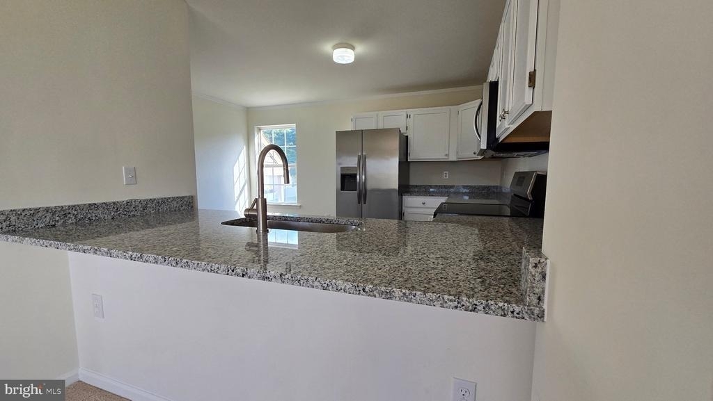 220 Trafalgar Drive - Photo 44