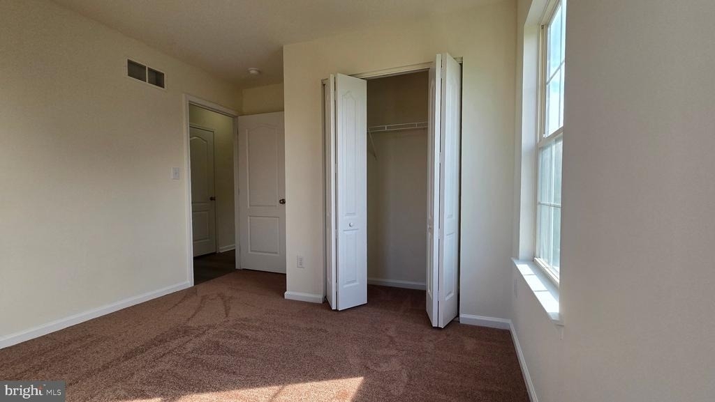 220 Trafalgar Drive - Photo 36