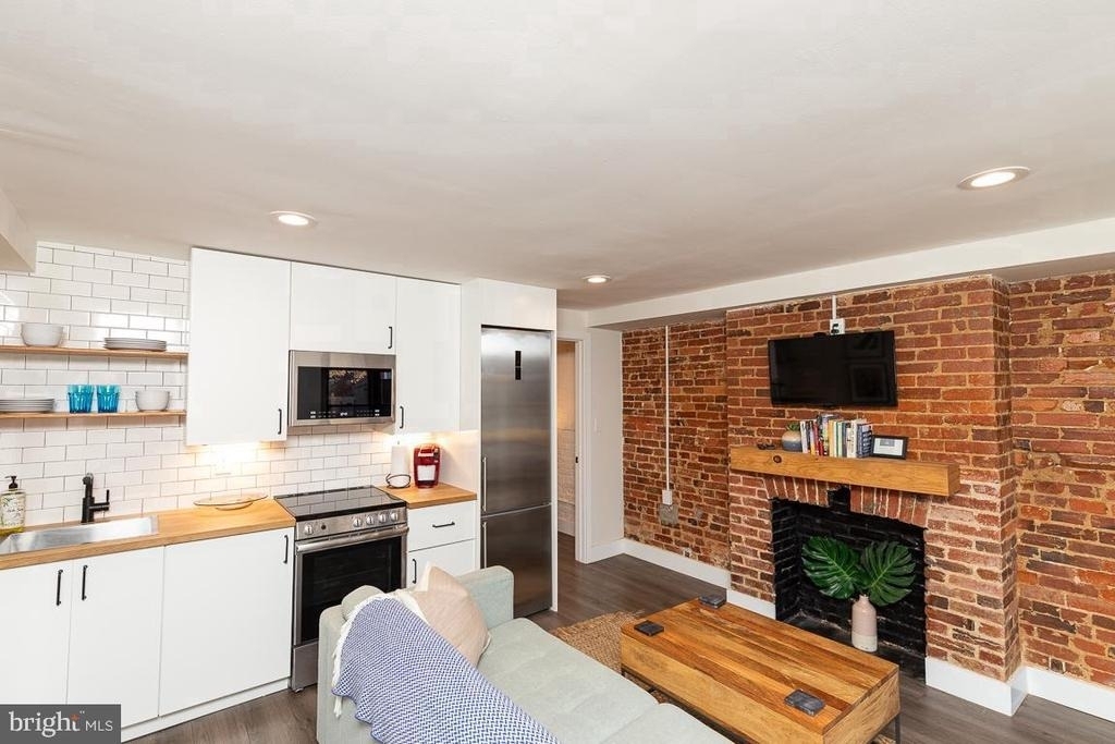 1517 6th Street Nw - Photo 2
