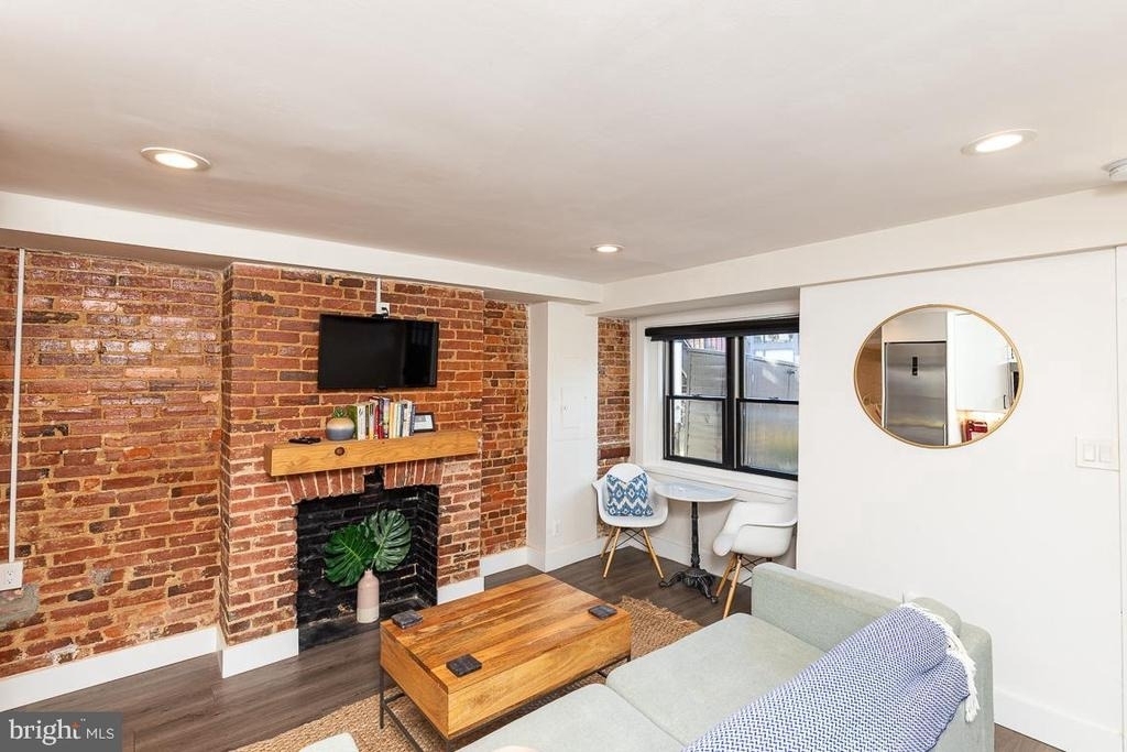 1517 6th Street Nw - Photo 3