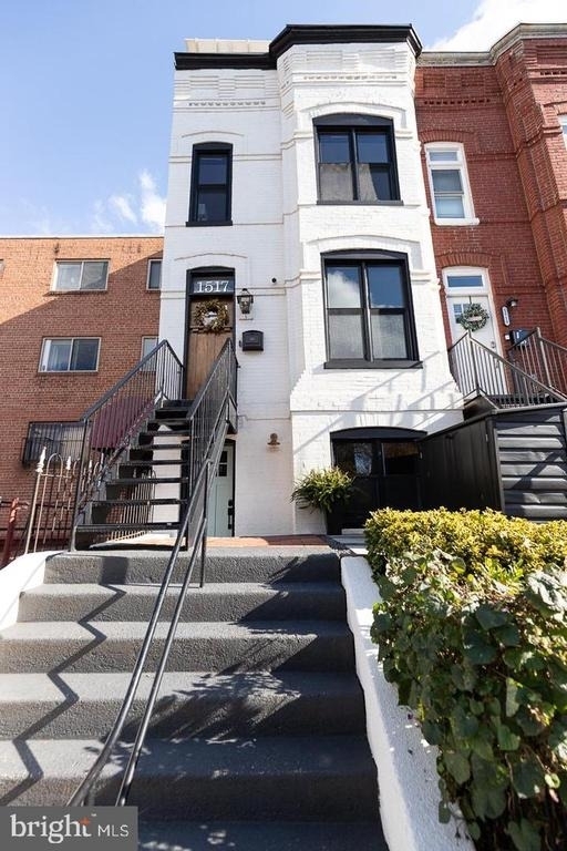 1517 6th Street Nw - Photo 1