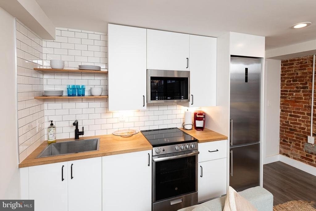 1517 6th Street Nw - Photo 5