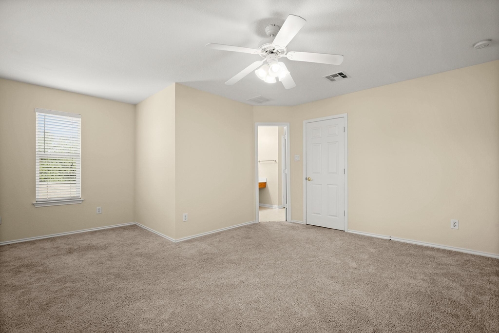 6704 Walkup Ln - Photo 6