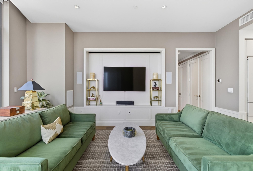 200 Congress Ave - Photo 15