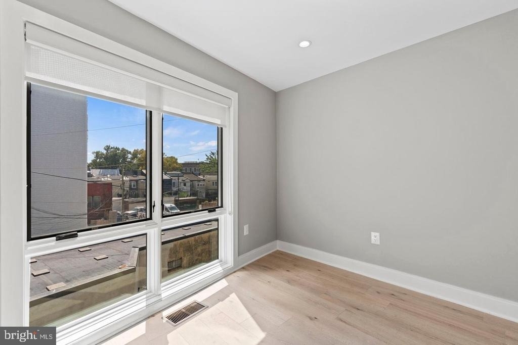 4424 Georgia Avenue Nw - Photo 8