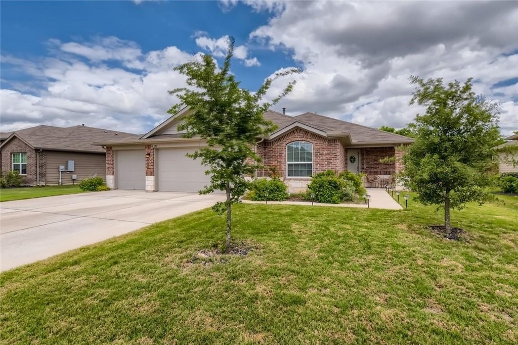 192 James Adkins Dr - Photo 0