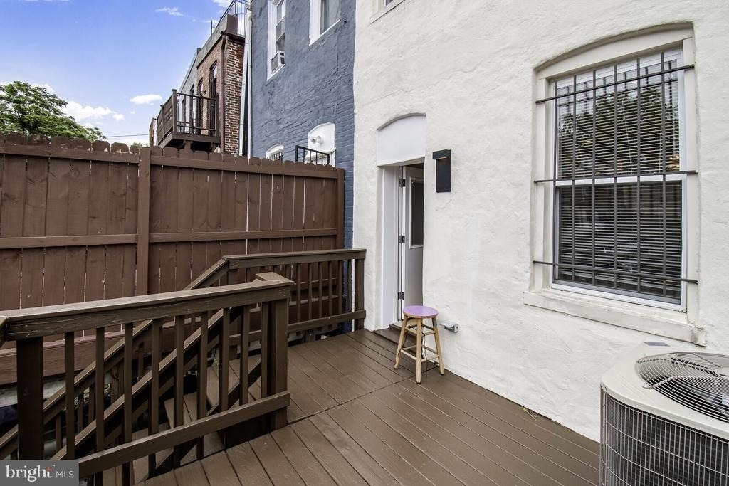 24 Rhode Island Avenue Ne - Photo 27