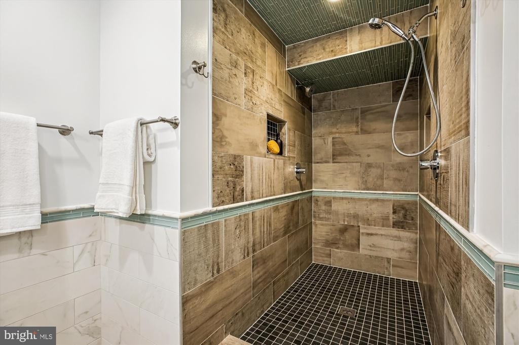 13 R Street Ne - Photo 28