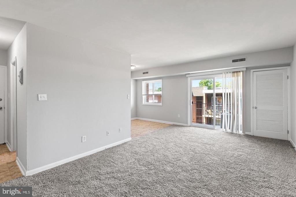 5344 C Street Se - Photo 8